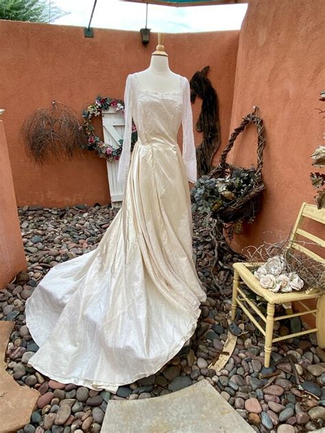 1940s Ivory Bias Cut Satin Wedding Gown Art Deco Styl Gem