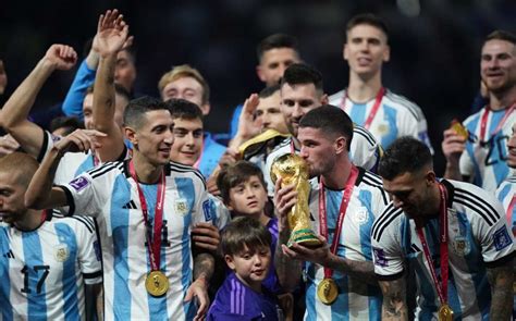 Rodrigo de Paul de admirar a Messi a Campeón del Mundo junto al 10