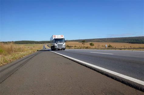 Rodovias Que Cortam A Cidade T M Quase Mil Multas Jornal A Cidade