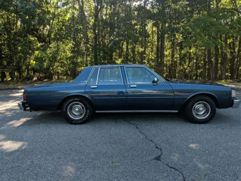 1990 Chevrolet Caprice 9C1 TBI 350 Police Package With Many Heavy Duty