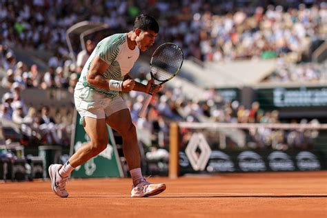 Alcaraz vence Taro Daniel e vai à terceira fase de Roland Garros