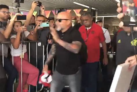 Sampaoli Desembarca No Rio Para Iniciar Trabalho No FlamengoJogada 10