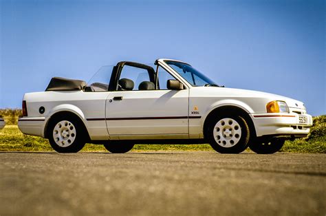 Ford Escort Xr3i Cabriolet 16 May 1987 Throwback Thursday Autocar