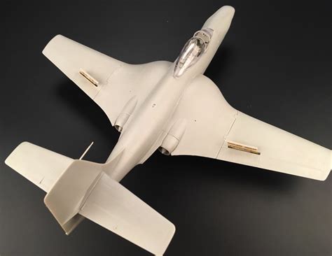 Scalehobbyist.com: F2H-2/2P Banshee by Kitty Hawk Models