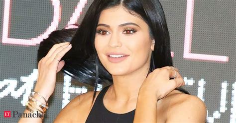 Kylie Jenner Instagram Kylie Jenner Beats Ariana Grande To Become The