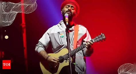 Revealed Here Is How Much Arijit Singh Charges To Perform At Weddings