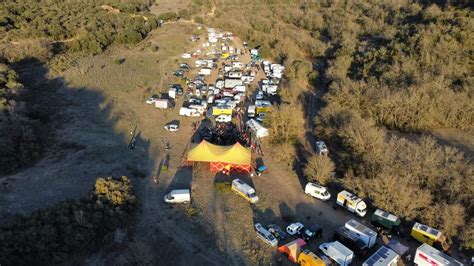 Una fiesta rave ilegal toma un circuito de carreras en Murcia por Año