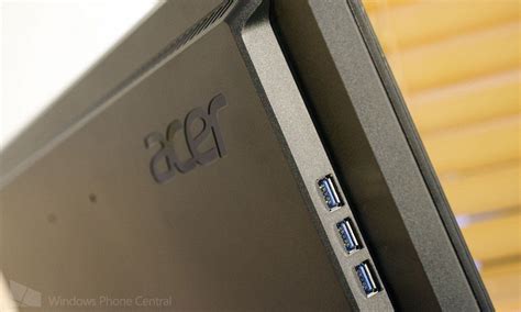 Acer's T272HL 27 inch touchscreen monitor - lots of design and little ...