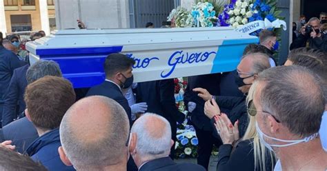 Funerale Daniel Guerini Il Commovente Gesto Dei Suoi Amici