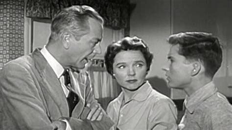 Watch Father Knows Best S03 E13 Betty Goes Steady Free Tv Shows Tubi