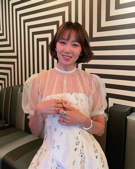 Chosun Online 朝鮮日報 コン・ヒョジン、本当に43歳？ 結婚後に髪を切ってラブリーさいっぱい