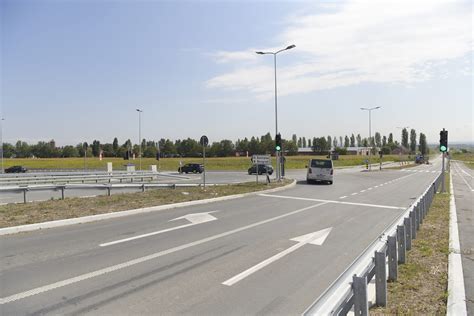 Jo Jedna Nesre A Na Auto Putu Milo Veliki Direktan Sudar Kamiona I