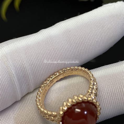 Van Cleef Arpels VCARP4DR00 ring Perlée couleurs Rose gold Carnelian