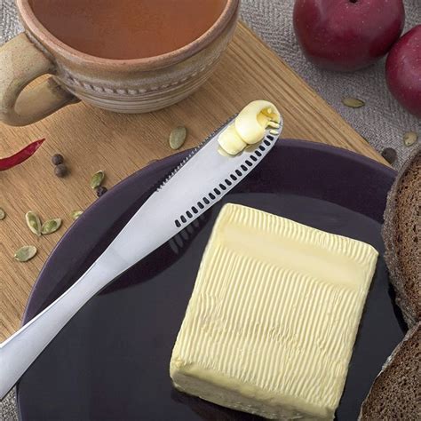 Review 3 of the Most Popular Butter Knives: You Gotta Try the First One!