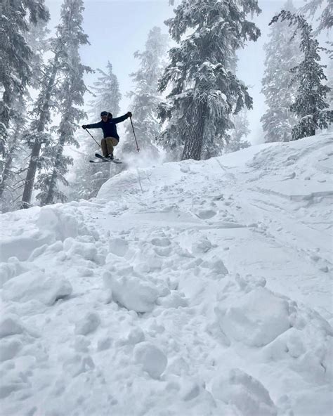 SkiHeavenly on Twitter: "14” of snow overnight, 54” in the last week, and several feet ...