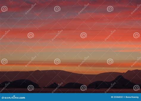 Sunrise on the horizon stock photo. Image of mountain - 2336032