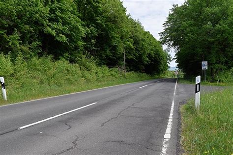 Erneuerung Der Fahrbahn Zwischen Haselstein Und Setzelbach