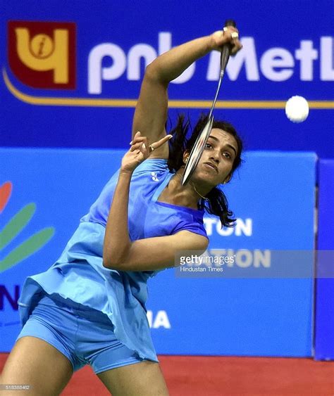 Indian Shuttler Pv Sindhu In Action Against Busnan Ongvumrungphan Hd