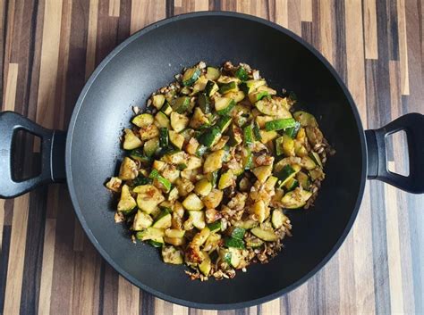 Zucchini Kartoffel Pfanne Vegan Zucchiniwelt De