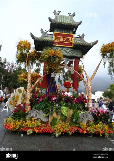 Pasadena, California, USA 3rd January 2023 Rose Parade Floats on display at Floatfest for Rose ...