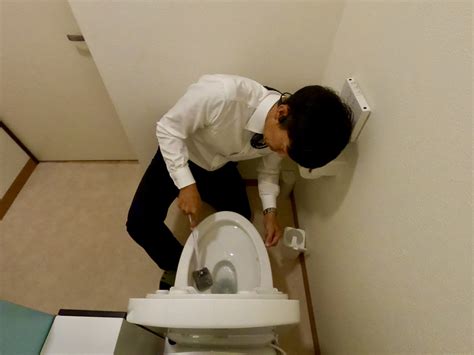 仕事の始まりはトイレ掃除からー倉敷の正直不動産の日常ー｜倉敷市の不動産｜正直不動産