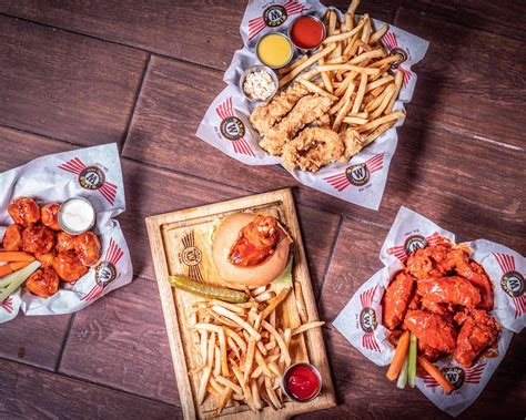 Wings Famous Grill (Multiplaza) Delivery in Panamá | Menu & Prices