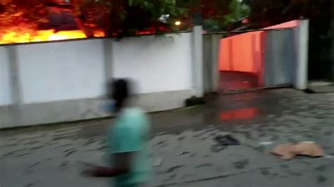 World News On Twitter Lawmakers Homes Set On Fire In Sri Lanka