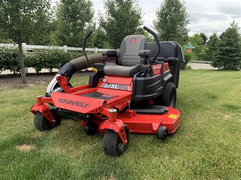 Sold Gravely Zt Xl Zero Turn Mower Only Hrs Mint Condition