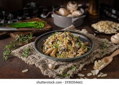 Ouzi Lamb Lamb Pulao Nuts Served Stock Photo Shutterstock