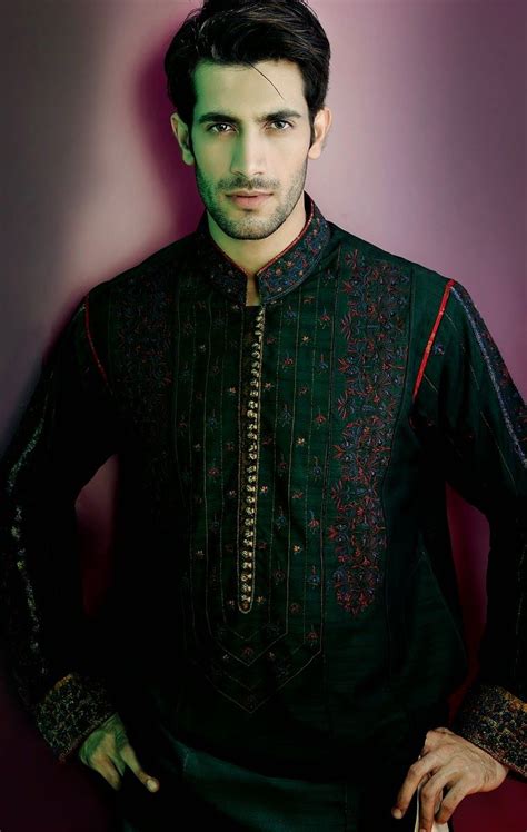 Latest Men Mehndi Dresses Kurta Shalwar Kameez Designs 2024 Boys