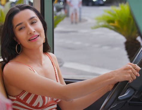 Shraddha Kapoor Hot Stills From Tu Jhoothi Main Makkaar Trailer