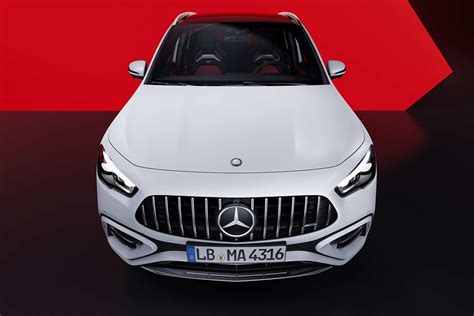 Mercedes Amg Gla And Glb Unveiled Now With More Features And