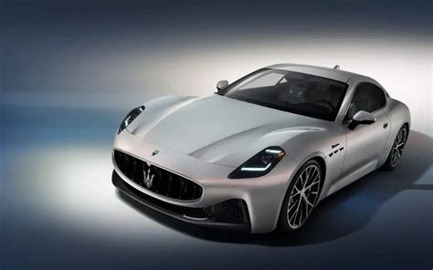 Inside the all-new, super lux Maserati GranTurismo