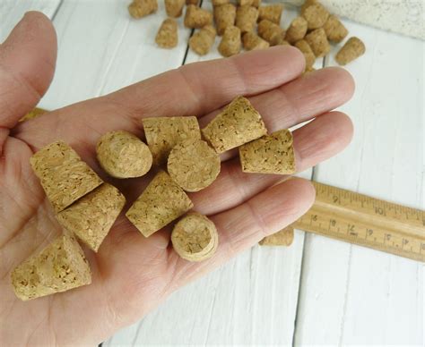 Small Corks Qty 25 50 100 200 500 1000 Cork Stoppers Etsy Österreich