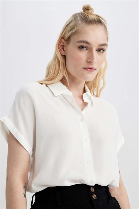 White Woman Regular Fit Shirt Collar Short Sleeve Shirt Defacto