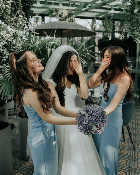 Maid Of Honor Vs Matron Of Honor A Wedding Guide Cheers And Confetti Blog By Eventective