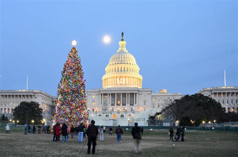 Christmas In Washington Dc Holiday Things To Do Fun Seasonal