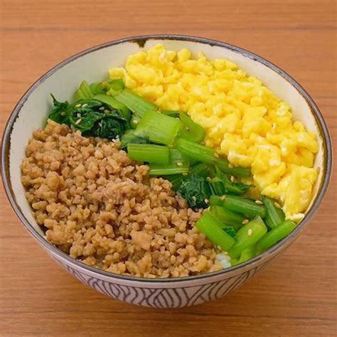 そぼろ丼の人気レシピ・作り方 44品 2ページ目 Delish Kitchen