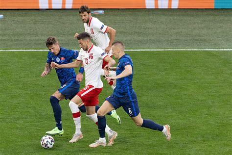 Jakub Moder Zabra G Os Ws Kontuzji Wiadomo Kiedy Wr Ci Do Gry