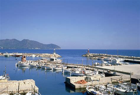 Cala Bona Hafen - VisitCalaMillor