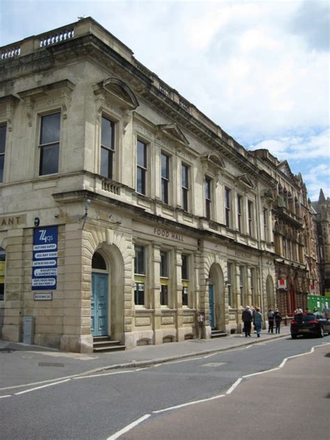 Queen Street Exeter © Philip Halling Cc By Sa20 Geograph Britain