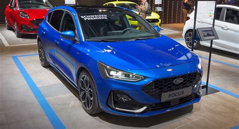 Get An Up Close Look At The Facelifted 2022 Ford Focus St Line Carscoops