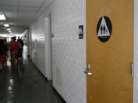 Csulb Creates 11 Gender Neutral Publicly Accessible Bathrooms • Long Beach Post News