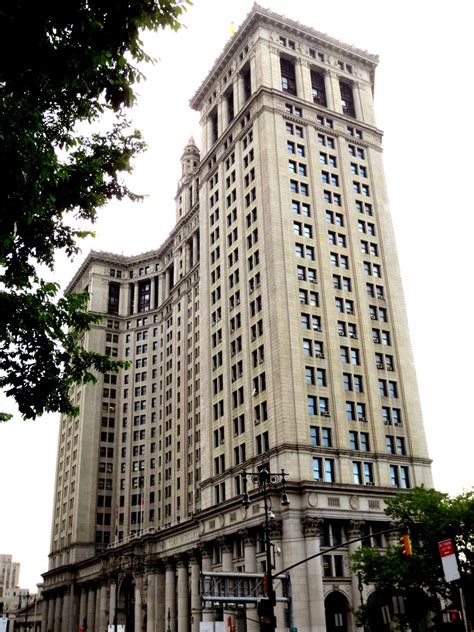 Big Apple Secrets: Manhattan Municipal Building