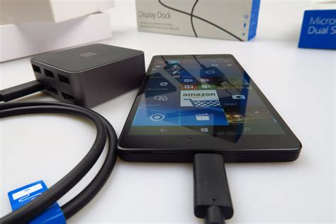 Microsoft Lumia 950 XL Unboxing Display Dock Unboxing Flagship Ul