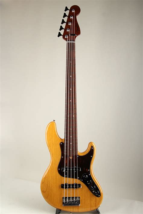 Fender Deluxe Jazz Bass V Kazuki Arai Edition Vintage Natural 商品詳細