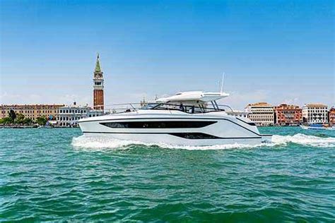 World Premiere The New Bavaria Sr Bavaria Yachts