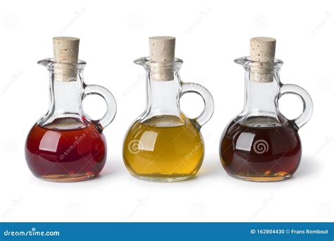 Botellas De Vidrio Con Diferentes Tipos De Aceite De Cocina Foto De