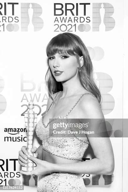 Taylor Swift Brit Awards Photos And Premium High Res Pictures Getty