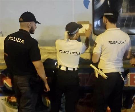 Gallipoli Contrasto Allabusivismo In Azione Polizia E Polizia Locale